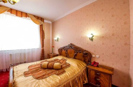 Пятий Океан, Суперлюкс - 5-okean-hotel-superior-room-5.jpg