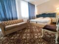 Женева, Півлюкс - hotel-geneva-standard-room-3.jpg