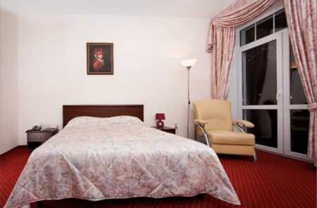 Набі, Півлюкс - nabi-hotel-junior-suite-4-1.jpg