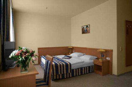 Оскар, Півлюкс - oskar-hotel-junior-suite-1.jpg