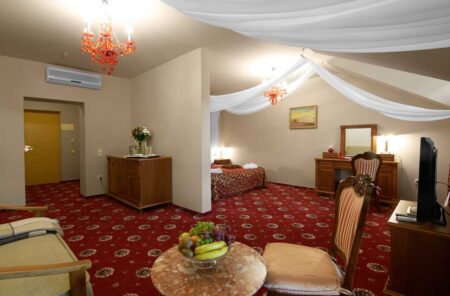 Оскар, Люкс Hollywood - oskar-hotel-suite-hollywood-1.jpg