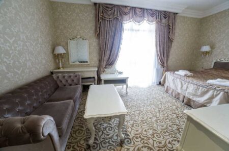 Роял Гранд, Півлюкс - royal-grand-hotel-junior-suite-3.jpg