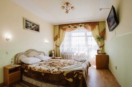 Арніка, Двокімнатний люкс - sanatoriy-arnika-two-room-suite-4.jpg