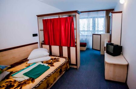 Бескид, Півлюкс - sanatoriy-beskyd-junior-suite-3.jpg