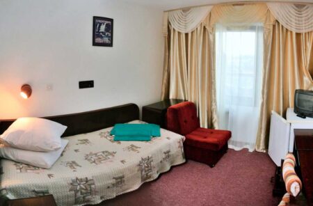 Бескид, Одномісний номер - sanatoriy-beskyd-single-room-3.jpg