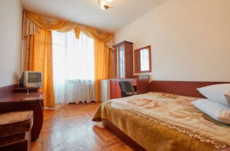 Дніпро-Бескид, Півлюкс - sanatoriy-dnipro-junior-suite-2019-3.jpg