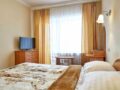 Карпати, Двомісний номер - sanatoriy-karpaty-superior-single-room-3.jpg