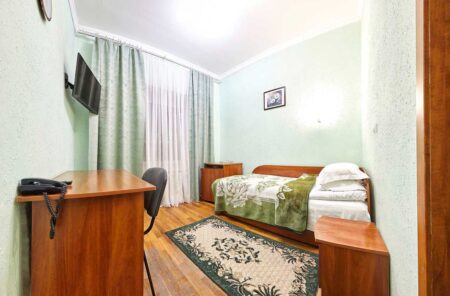Карпати, Одномісний номер - sanatoriy-karpaty-single-room-1.jpg