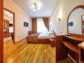Карпати, Люкс - sanatoriy-karpaty-junior-suite-6.jpg