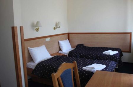 Трускавець 365, Двомісний номер єконом - truskavets-365-hotel-double-economy-room-1.jpg