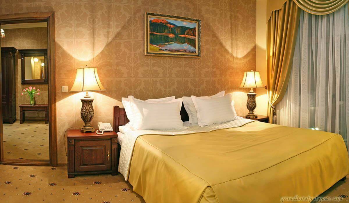 Гранд Готель Пилипець, Люкс покращений - grand-hotel-pylypets-lux-pokr-05.jpg