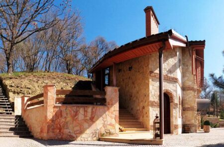 Золота Гора, Винний будинок - hotel-zolotaya-gora-wine-house-01.jpg