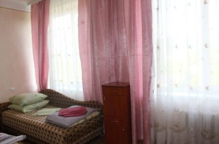 Сонячне Закарпаття, 2-кімнатний люкс 2 категорії - sanatoriy-sonyachne-zakarpattya-two-room-suite-03.jpg