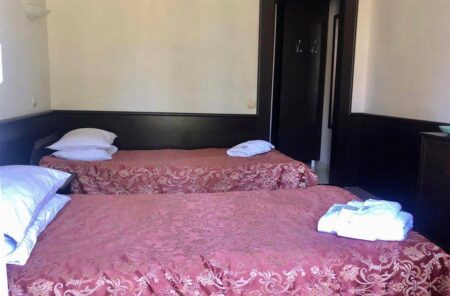 Мармуровий Палац, Двомісний стандарт - morshyn-marmurovyy-palats-single-room-01-1-02.jpg